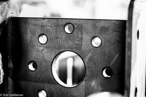 componente strutturale castello motore